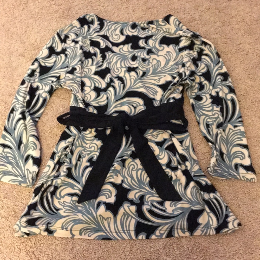 Shirt - Picture 2 of 3